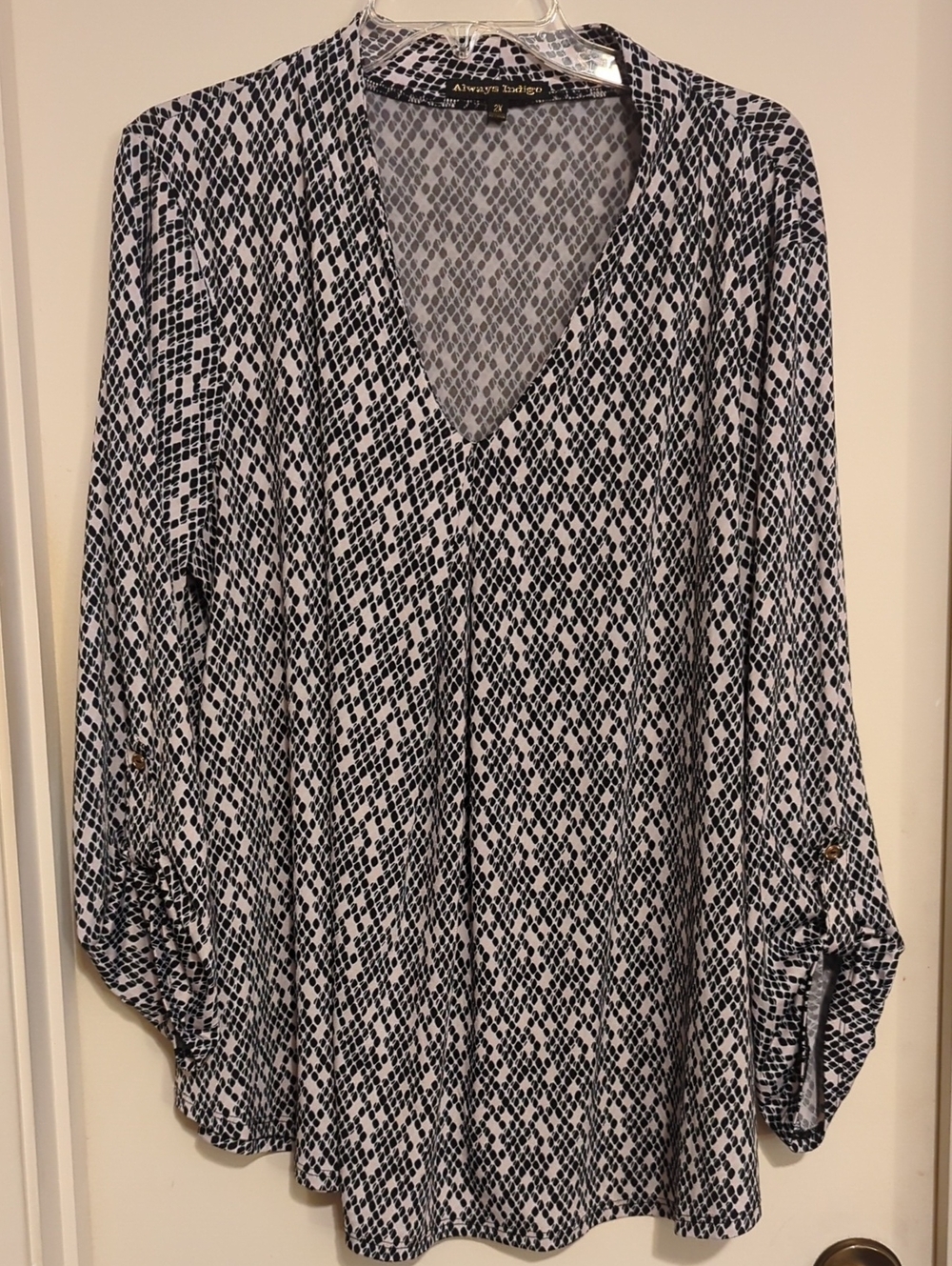 Always Indigo Black & White Print V-Neck Blouse